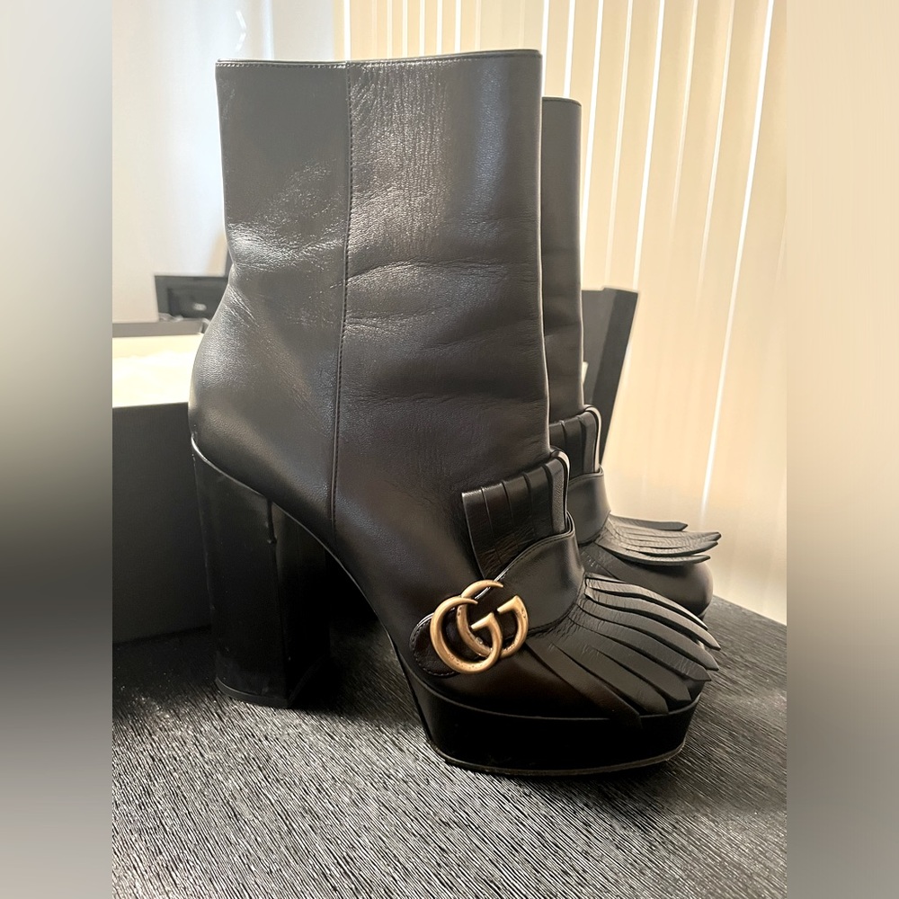 Women's Marmont Fringe Platform Ankle Boots size 40